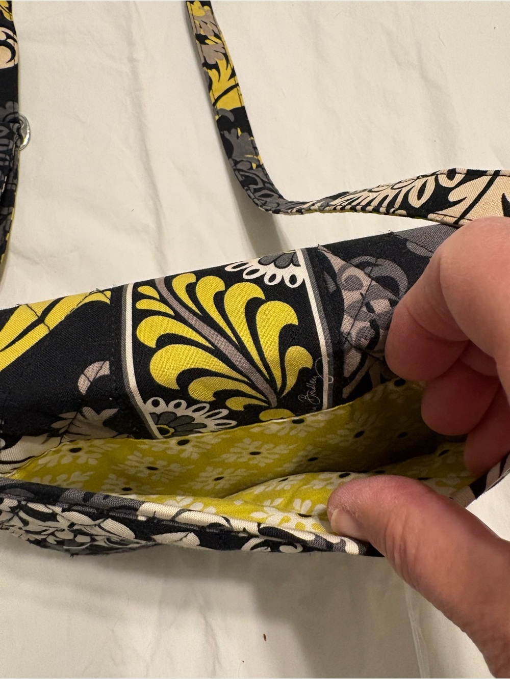 VERA BRADLEY Baroque Retired Winter2010 Hipster Crossbody Adjustable Strap Purse - Picture 5 of 9